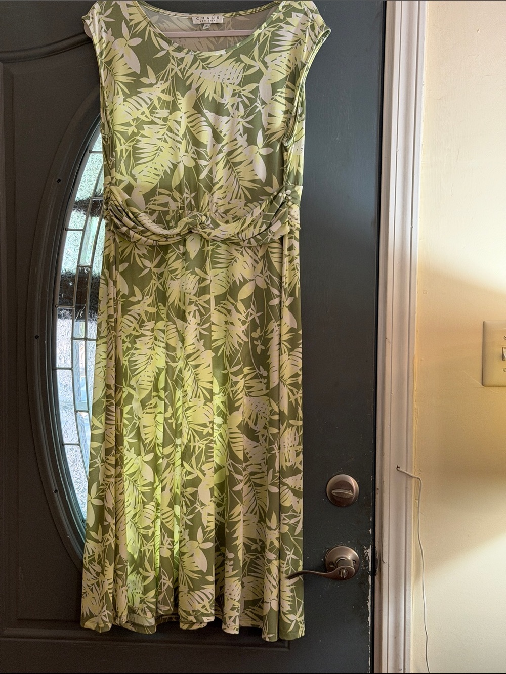 Chaus Green and Cream Leaf-Print Midi Dress